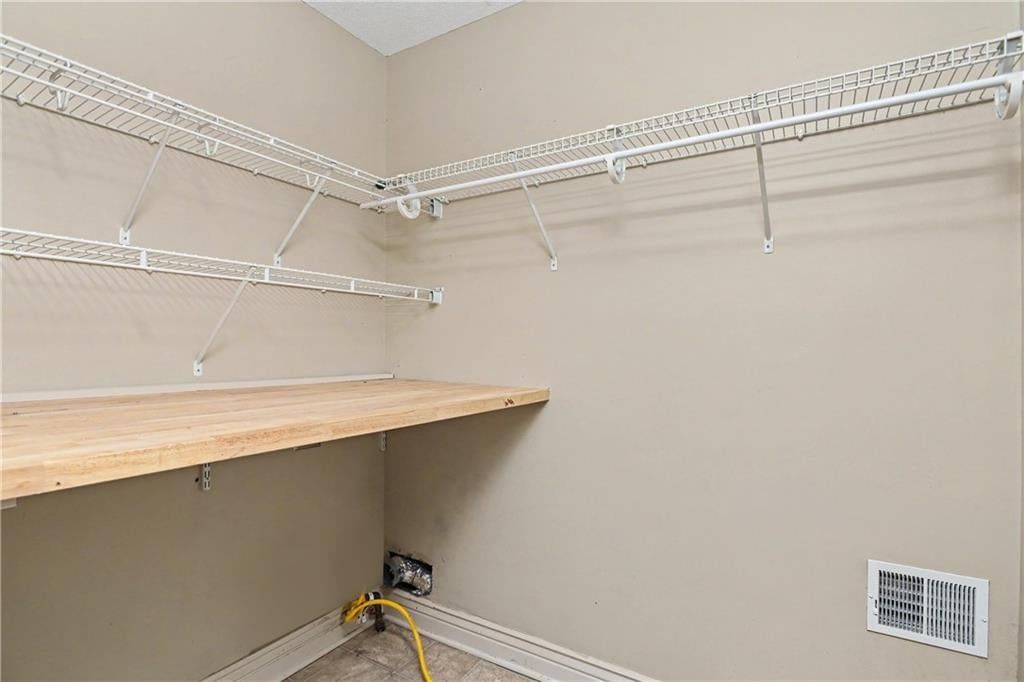 7133 Aminda Drive — photo 22