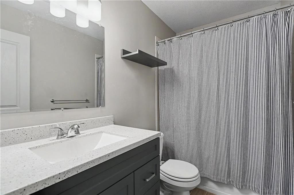 7133 Aminda Drive — photo 27