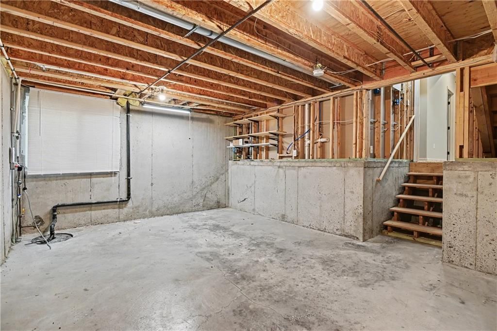 7133 Aminda Drive — photo 32