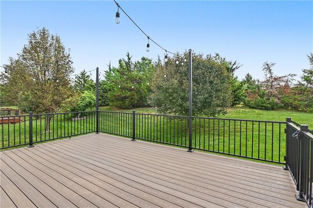 7133 Aminda Drive — photo 35