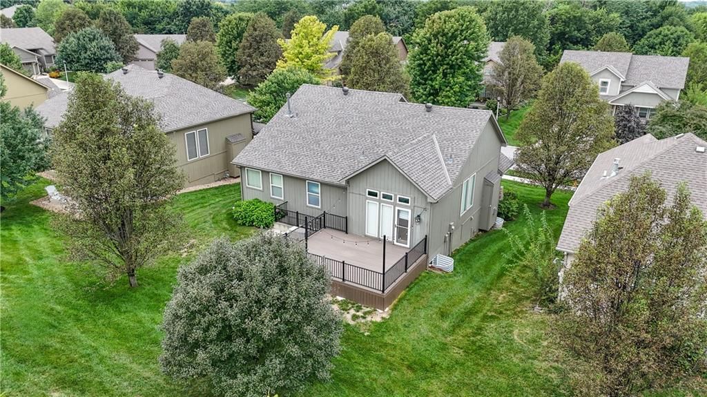 7133 Aminda Drive — photo 42