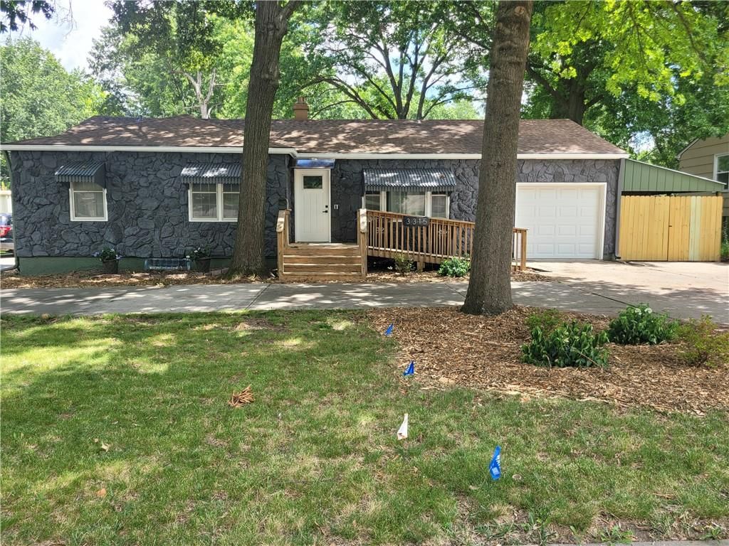 3315 S Crysler Avenue — photo 1