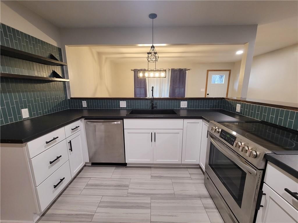3315 S Crysler Avenue — photo 4