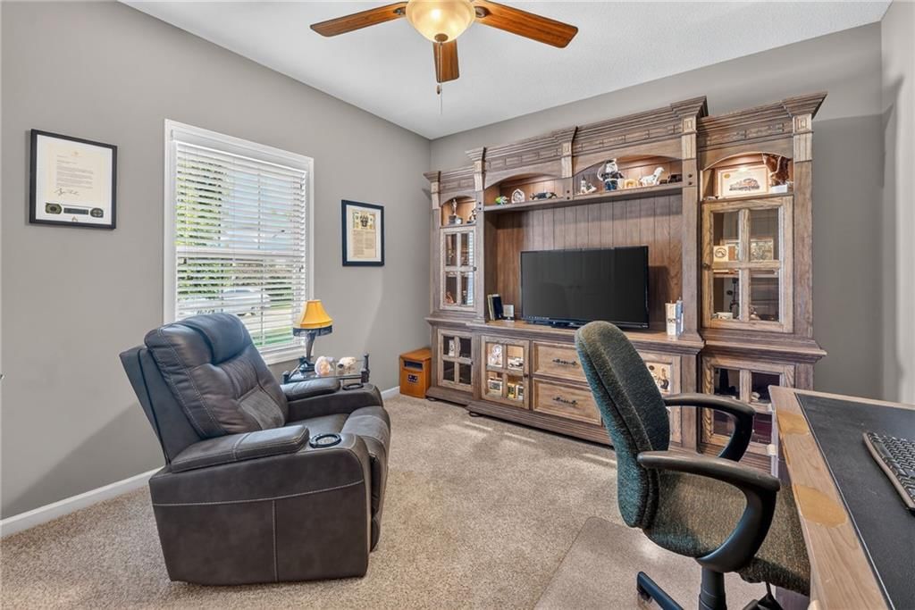 10115 N Miller Lane — photo 32