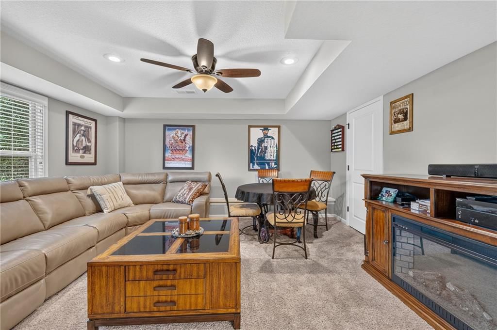10115 N Miller Lane — photo 40