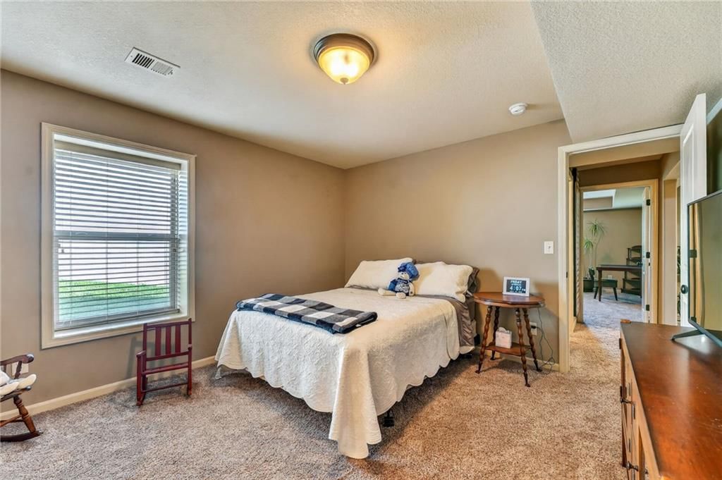 10115 N Miller Lane — photo 45