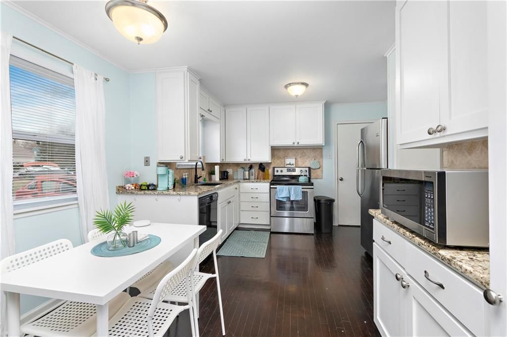 5343 Briar Street — photo 8