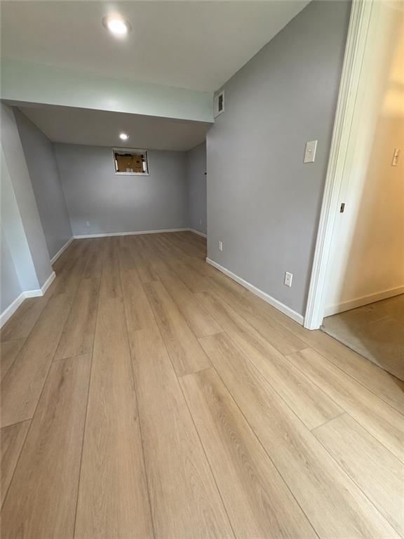 5343 Briar Street — photo 17