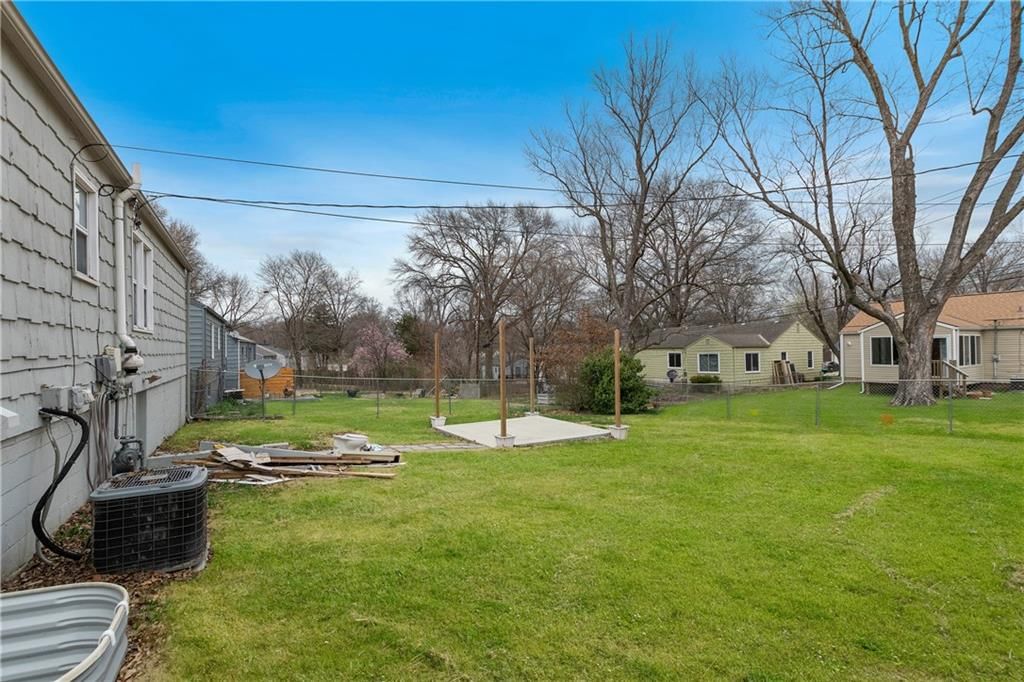 5343 Briar Street — photo 21