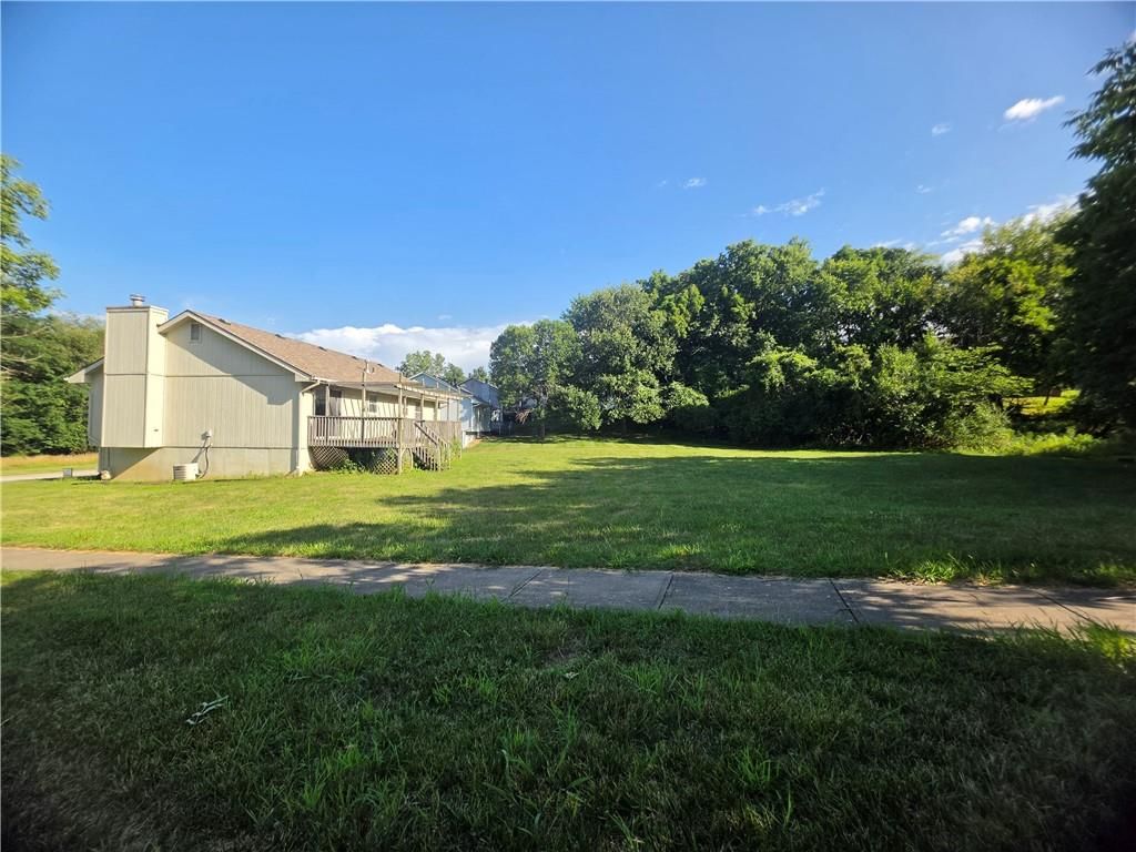 7818 N Amoret Avenue — photo 3