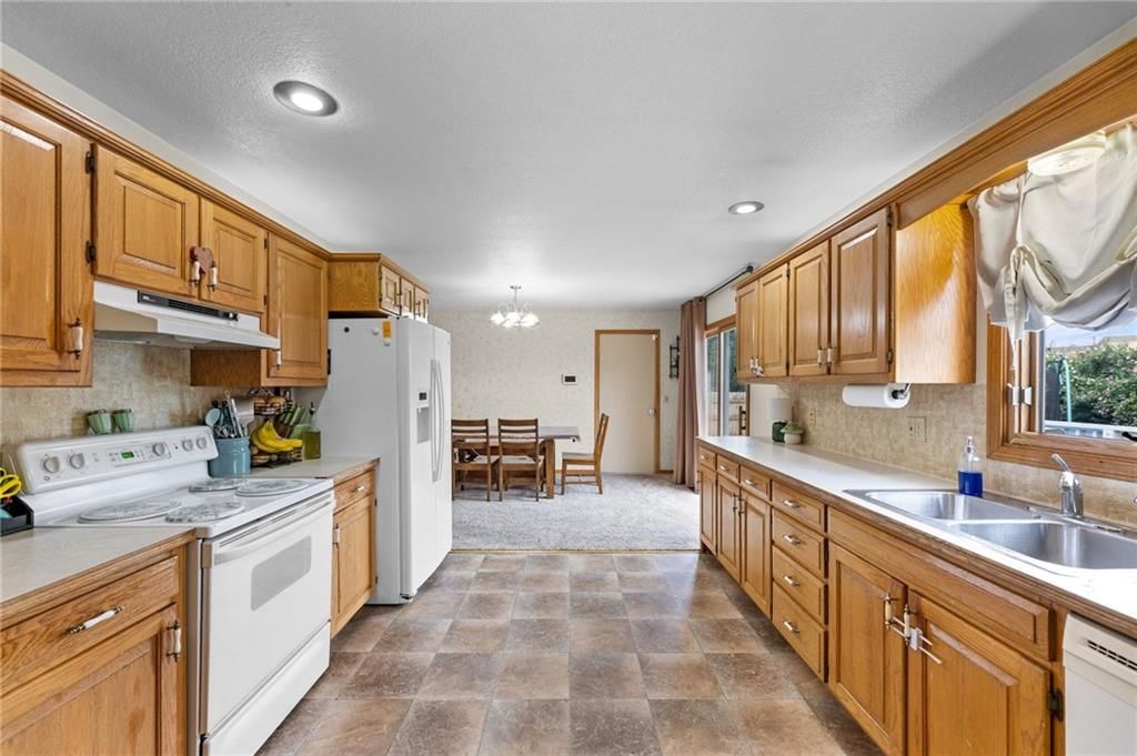 542 S Hayes Street — photo 15
