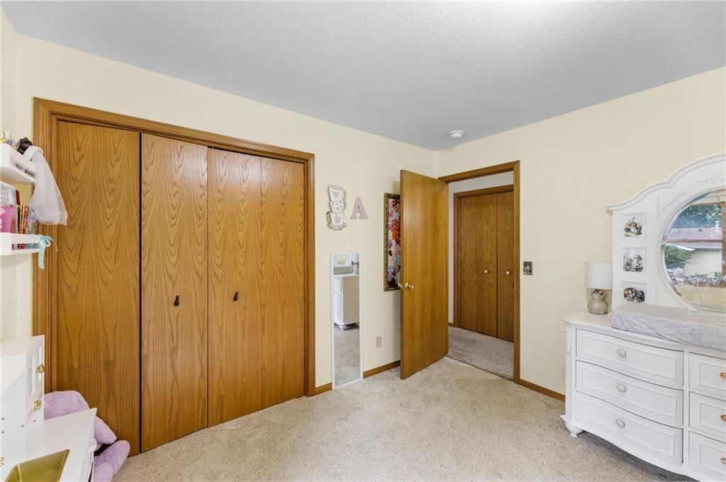 542 S Hayes Street — photo 18