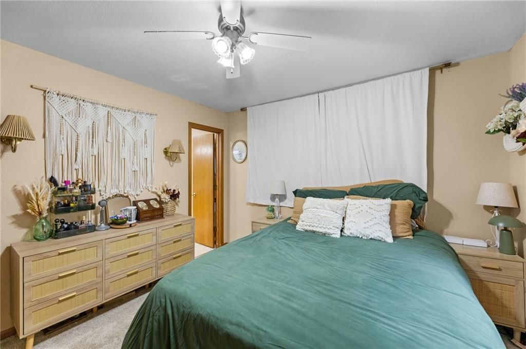542 S Hayes Street — photo 23