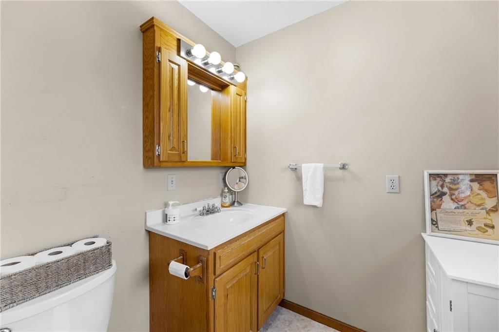 542 S Hayes Street — photo 25