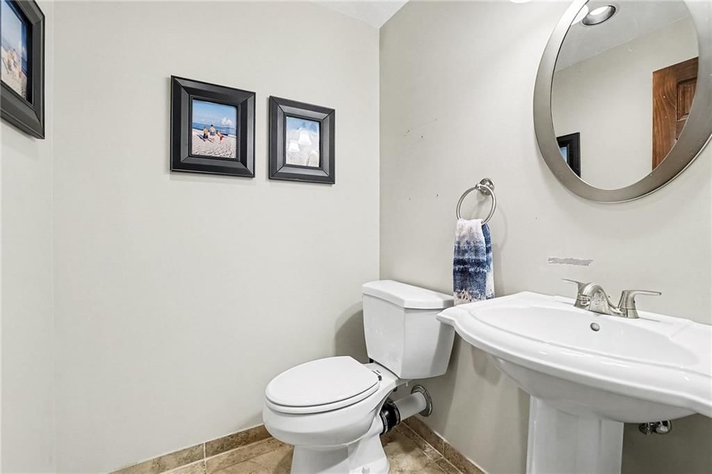 11460 W 155TH Terrace — photo 33
