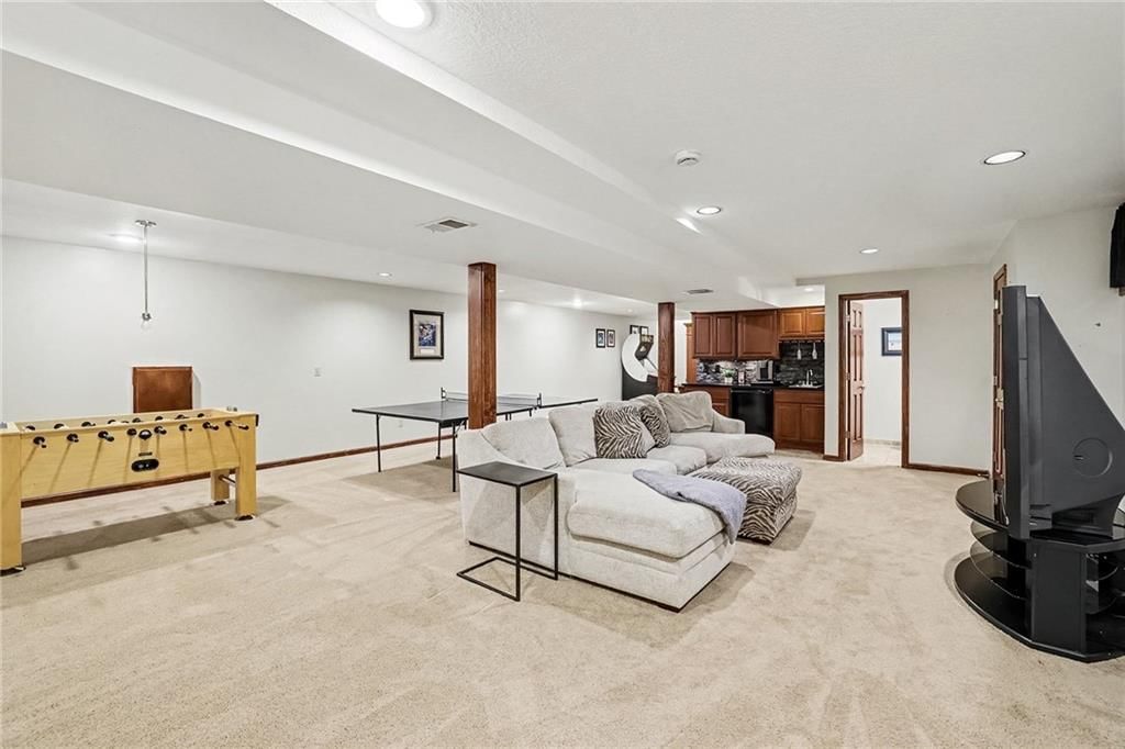 11460 W 155TH Terrace — photo 38