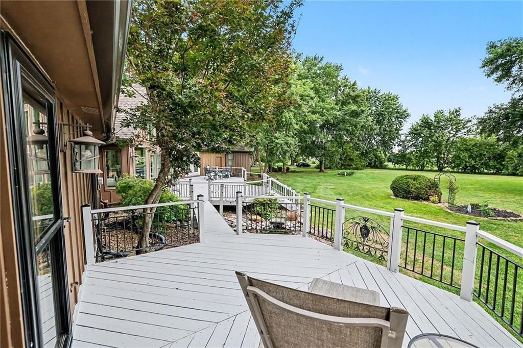 11460 W 155TH Terrace — photo 40