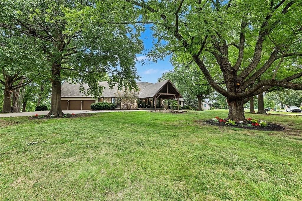 11460 W 155TH Terrace — photo 43