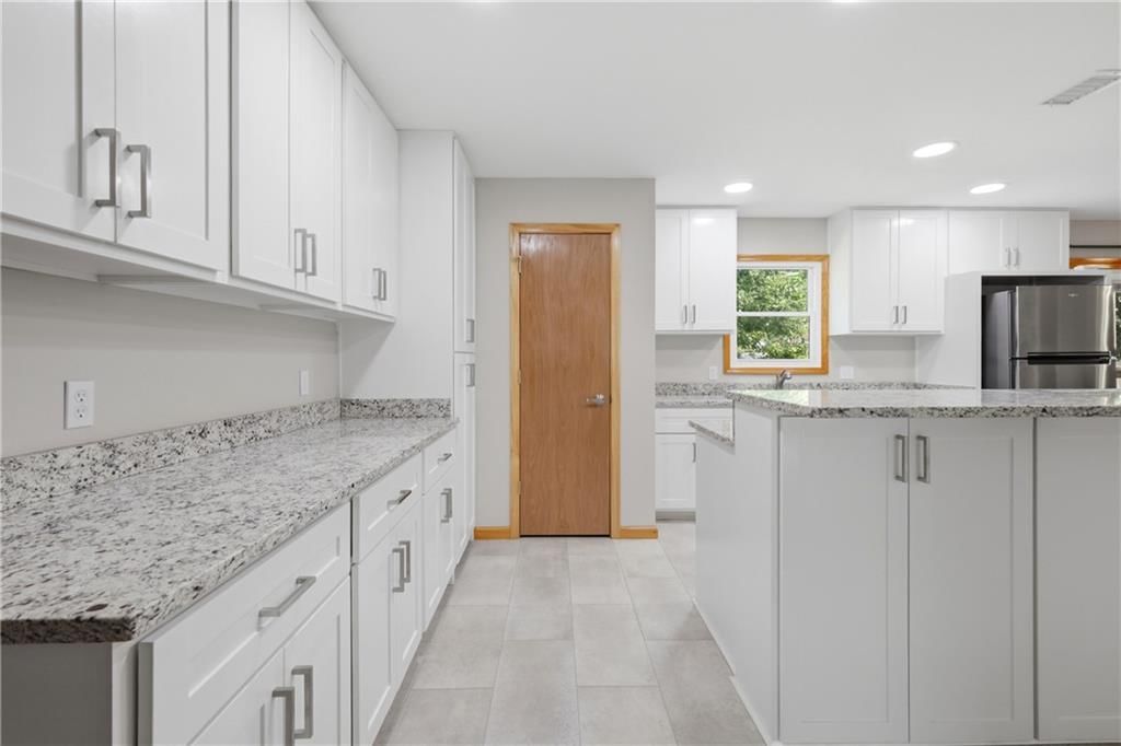 10282 Haskins Street — photo 7
