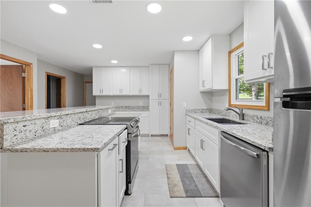 10282 Haskins Street — photo 8