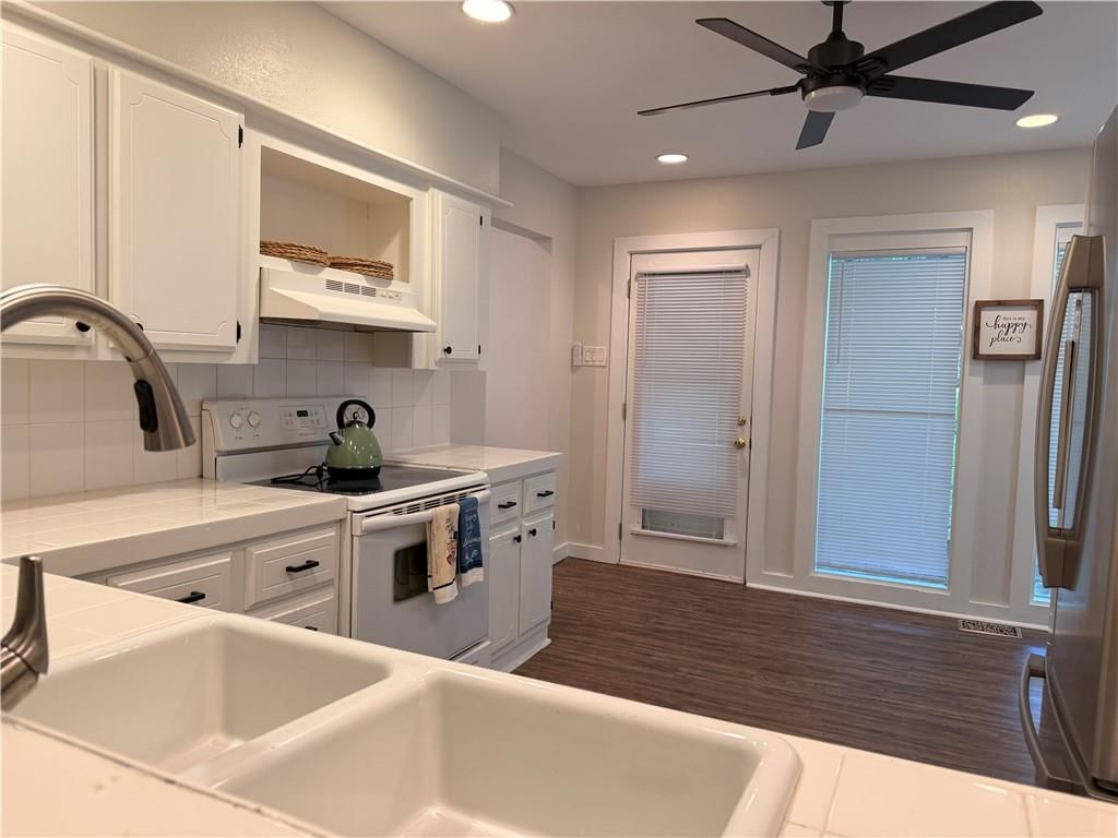 6240 Leavenworth Road — photo 17