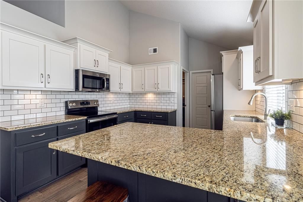 10524 N Randolph Avenue — photo 15