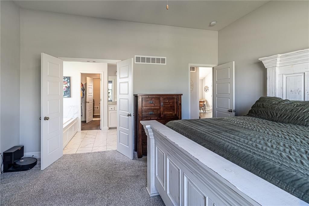 10524 N Randolph Avenue — photo 22