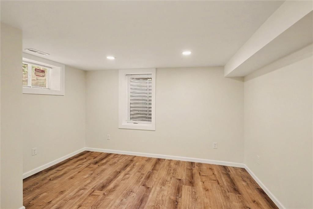 828 N Oak Street — photo 13
