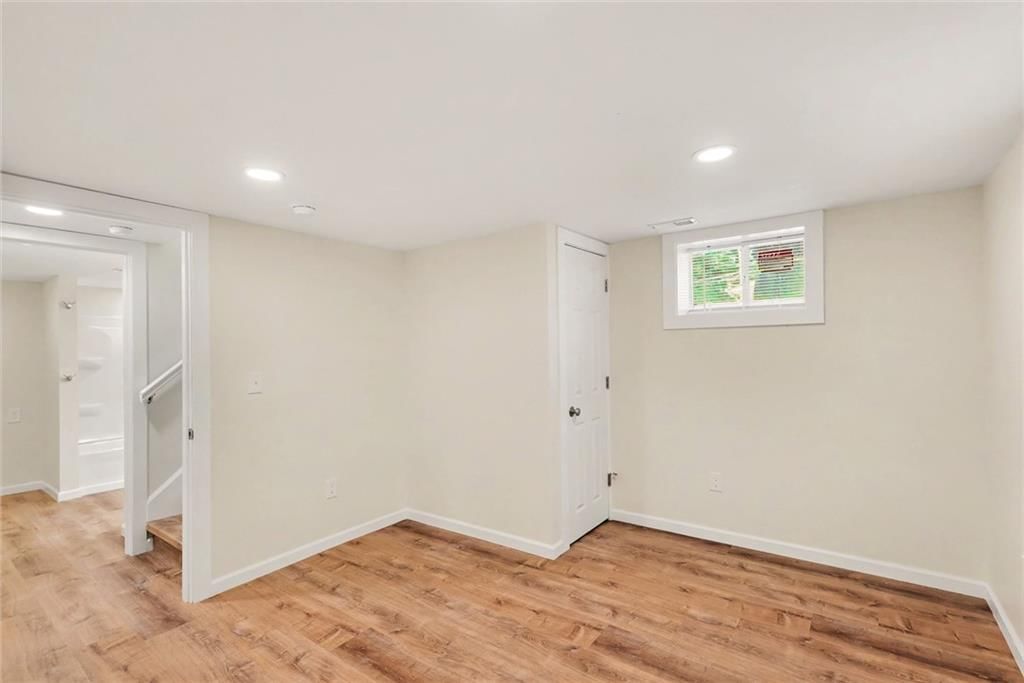 828 N Oak Street — photo 14