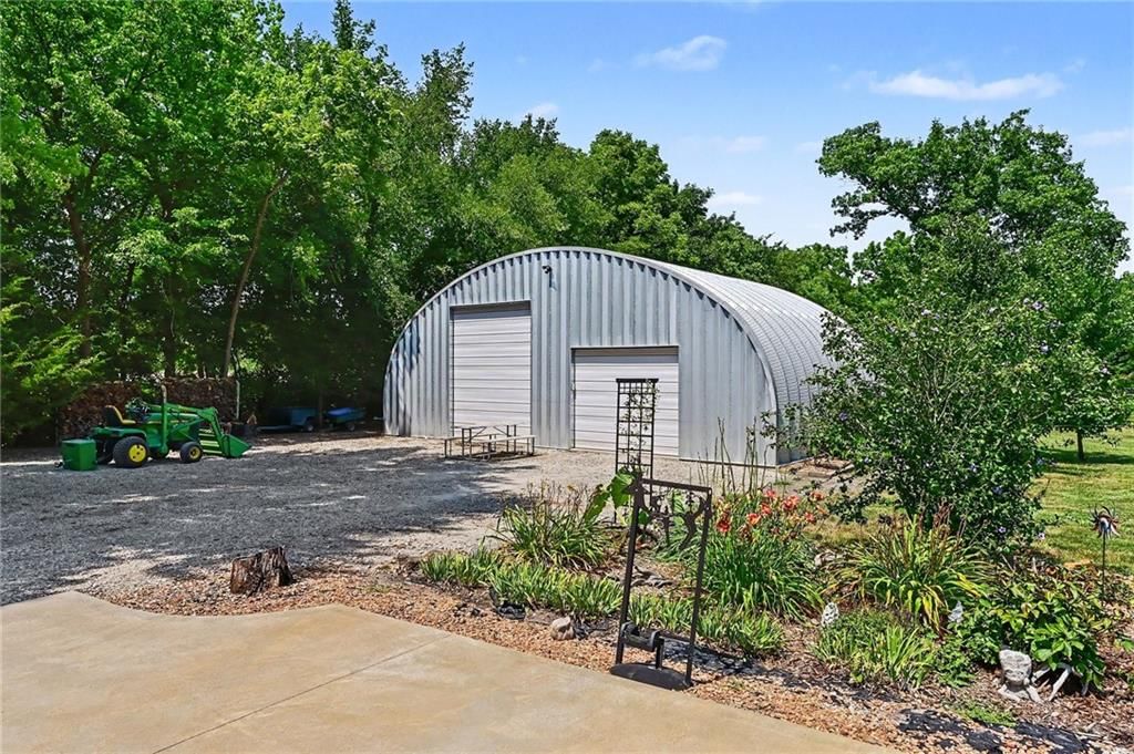 24451 Chieftain Road — photo 28