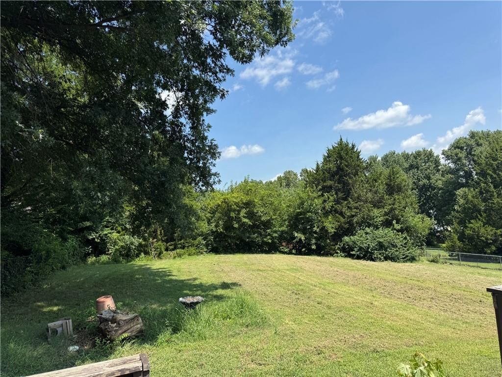 508 Maple Lane — photo 2