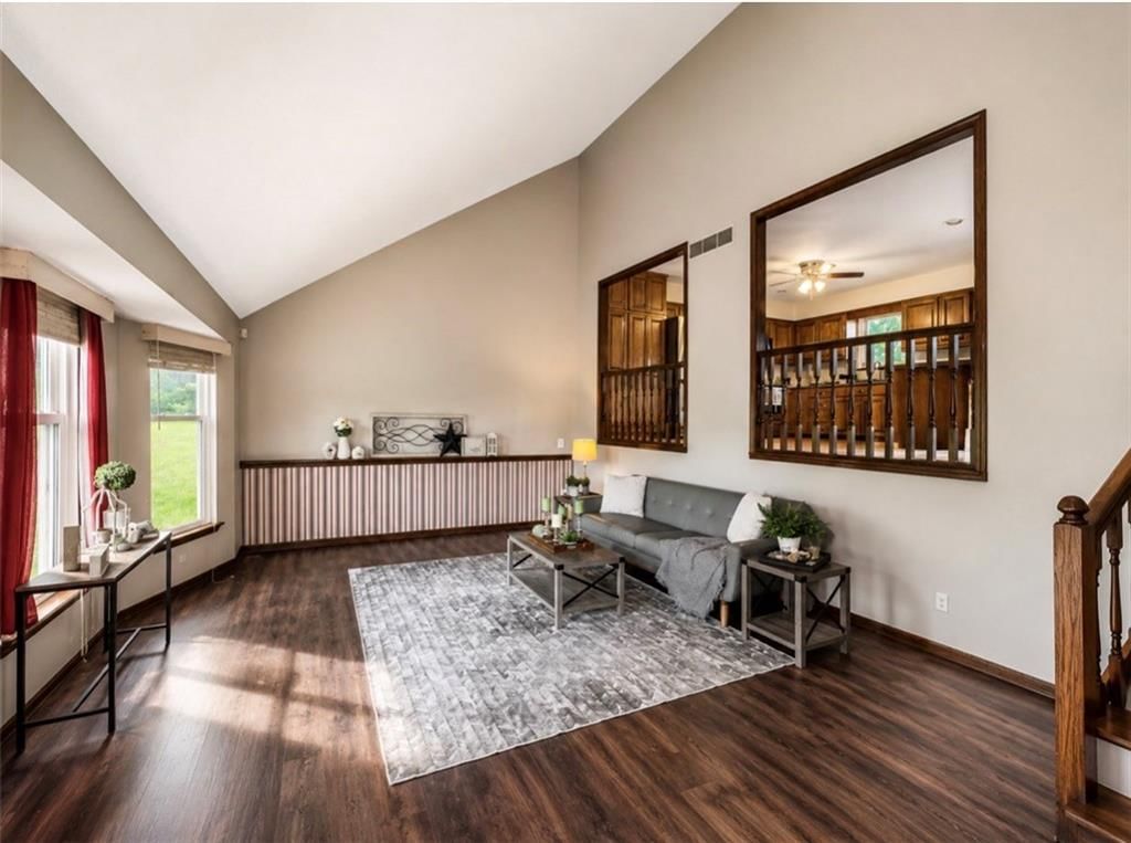 508 Maple Lane, Lansing, KS: listing photo 3