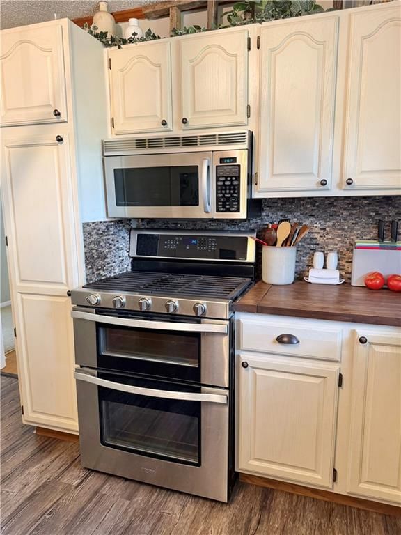 703 W Summit Street — photo 12