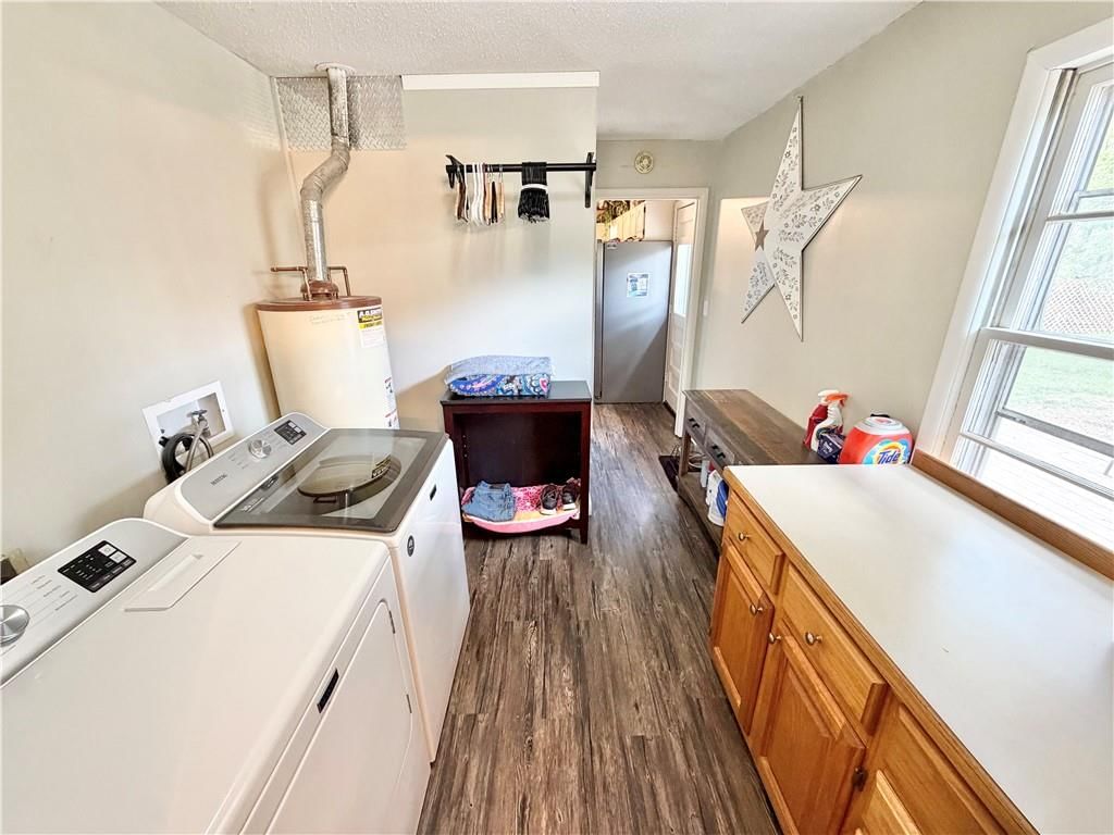703 W Summit Street — photo 16