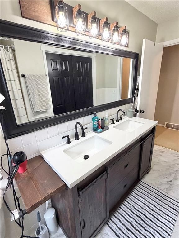 703 W Summit Street — photo 23