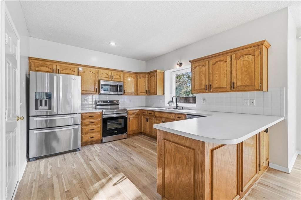 13914 S Kaw Street — photo 17
