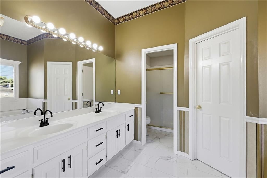 13914 S Kaw Street — photo 32