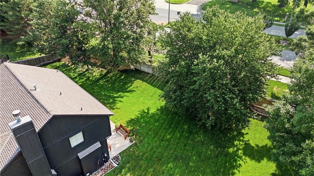 13914 S Kaw Street — photo 49