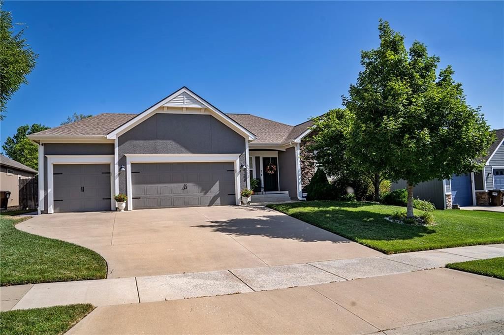6208 Crystal Lane — photo 1