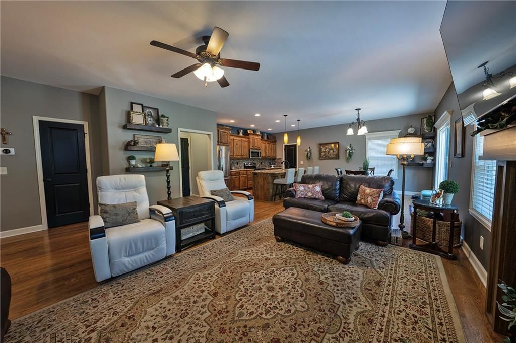 6208 Crystal Lane — photo 4