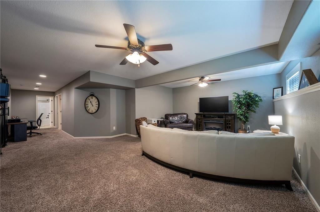 6208 Crystal Lane — photo 29