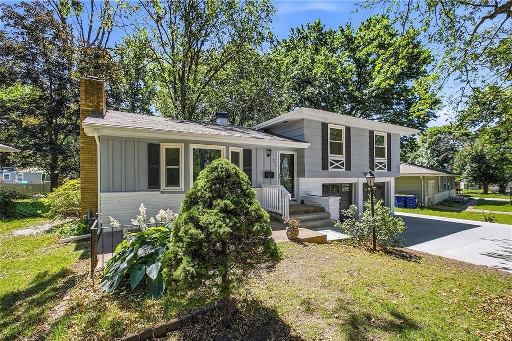 7915 Evanston Avenue — photo 2
