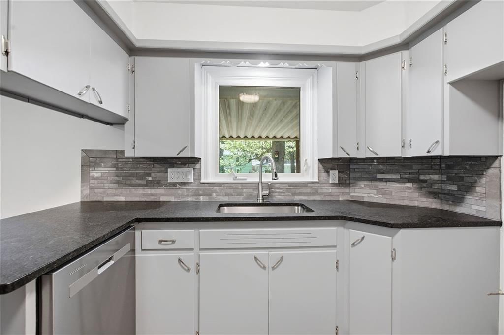 7915 Evanston Avenue — photo 9