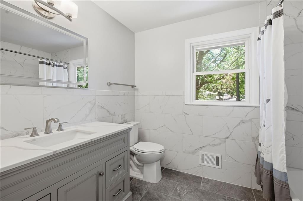 7915 Evanston Avenue — photo 13