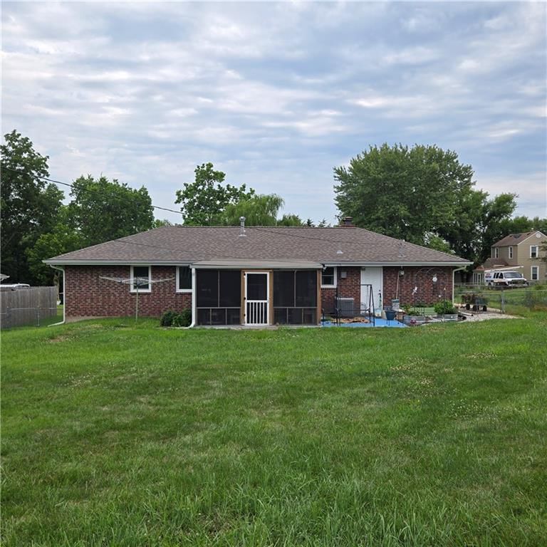 920 Tracy Avenue — photo 4