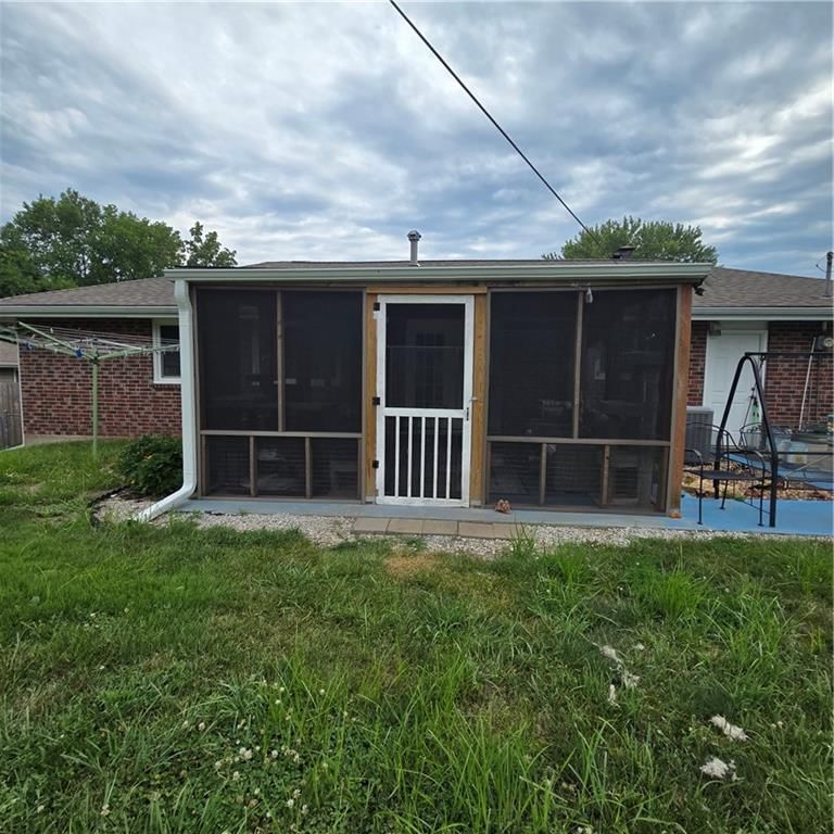 920 Tracy Avenue — photo 5