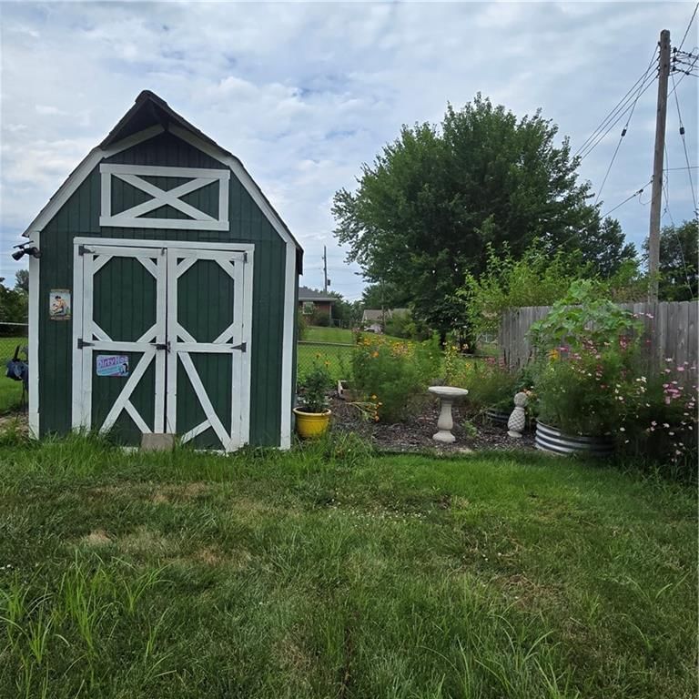 920 Tracy Avenue — photo 12