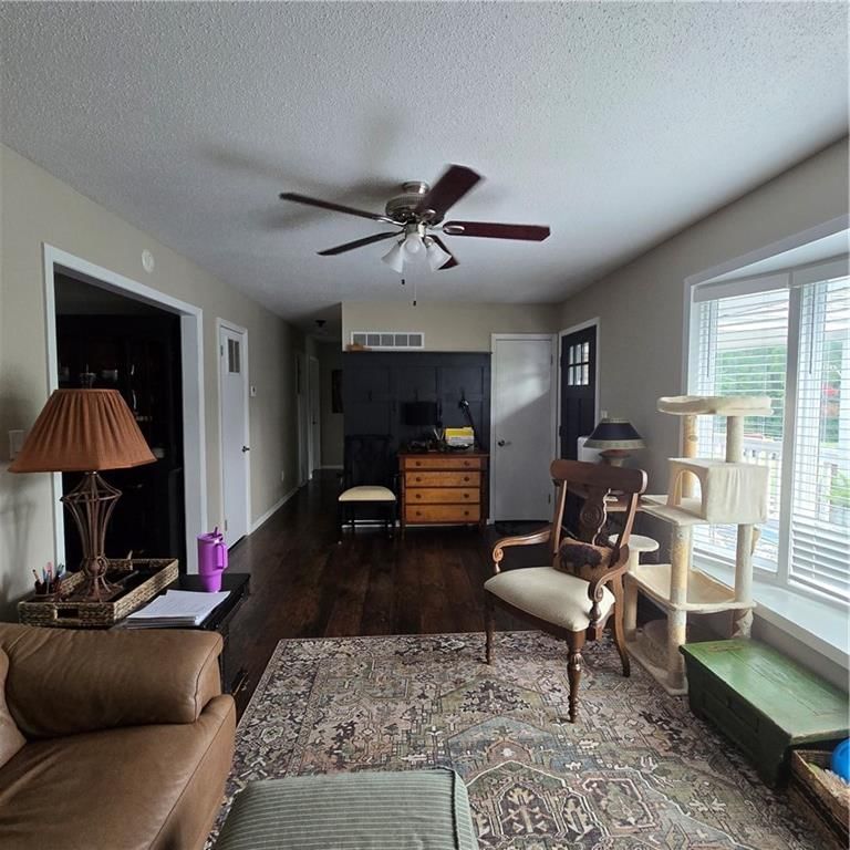 920 Tracy Avenue — photo 14