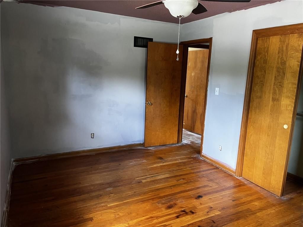 1204 Wornall Road — photo 11