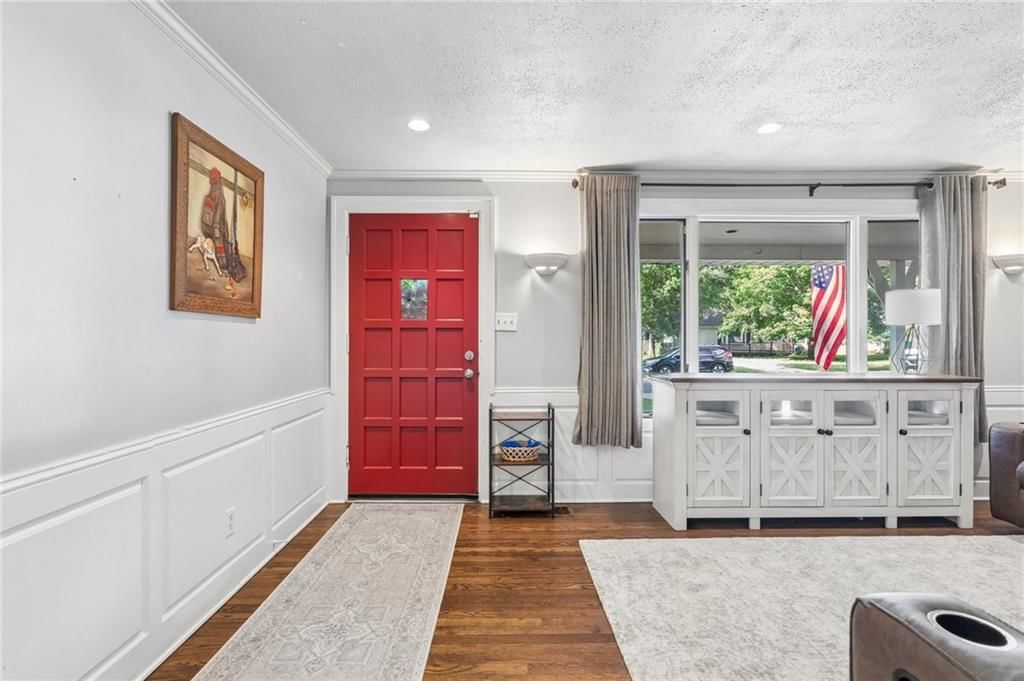 11507 W 69th Street — photo 3